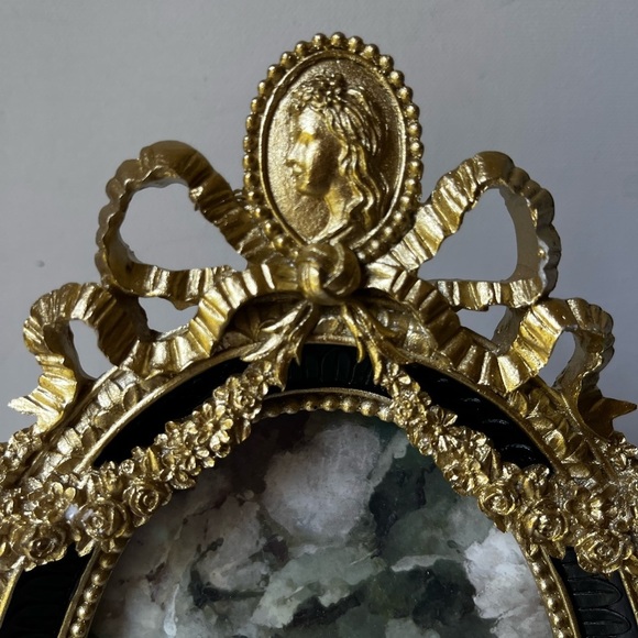 Elegant Gold and Black Photo Frame oval ornate antique style - Picture 3 of 9